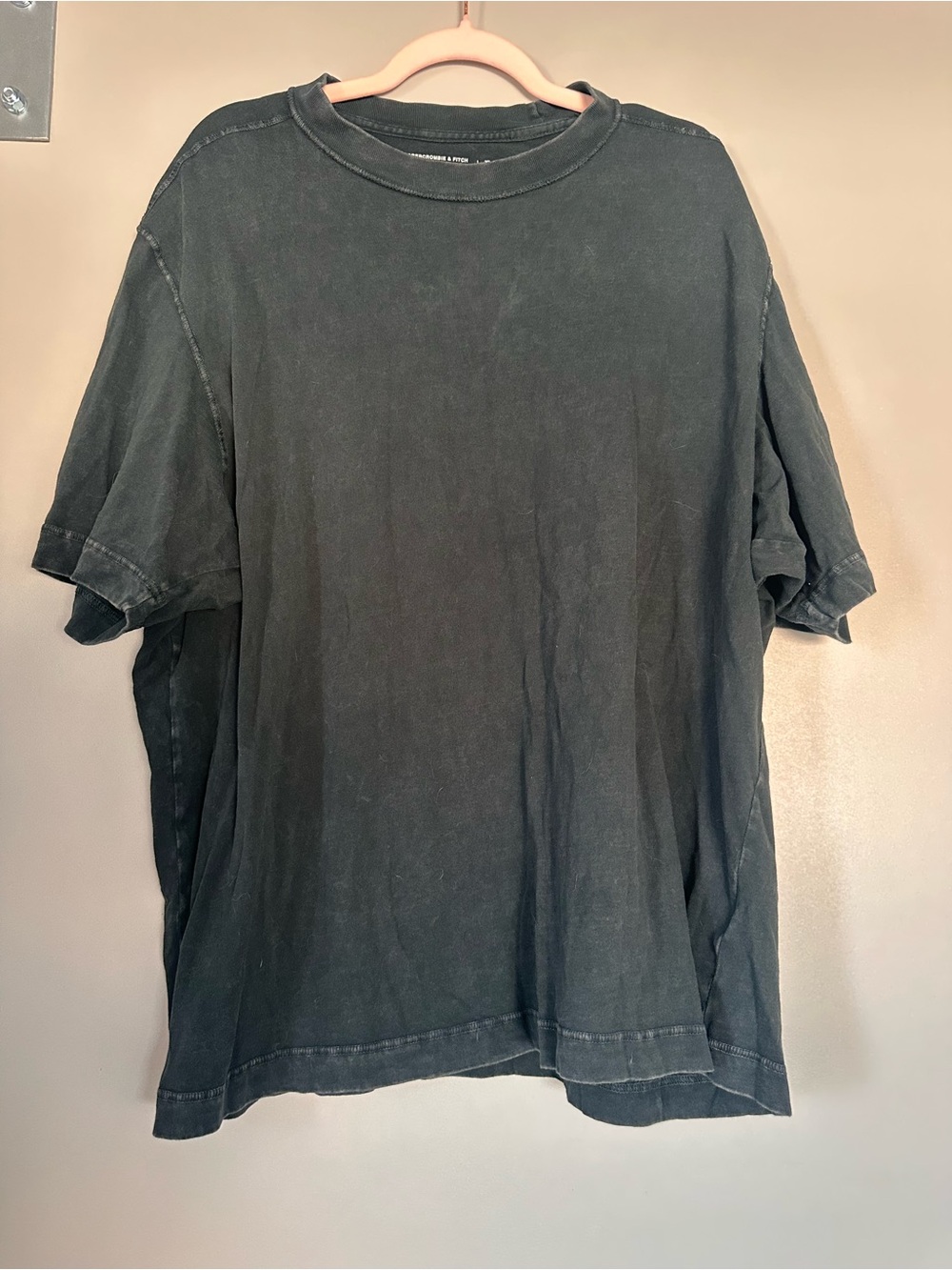 Washed-Black Men's Crewneck T-Shirt Abercrombie and Fitch